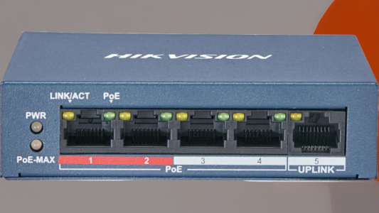 Hikvision DS-3E0105P Switch 5 Port PoE Ethernet Switch